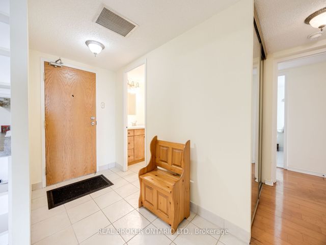 608 - 4727 Sheppard Ave E