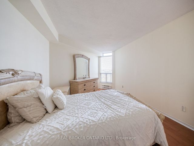 608 - 4727 Sheppard Ave E