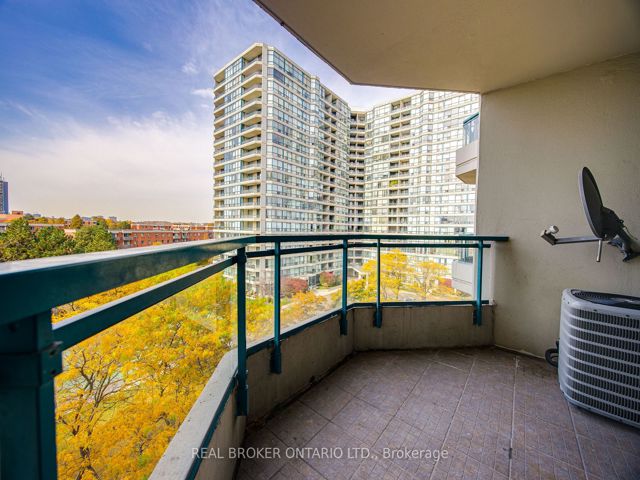 608 - 4727 Sheppard Ave E