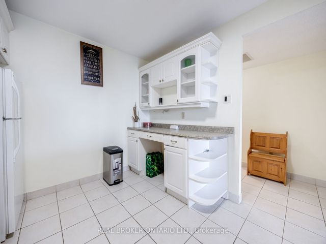 608 - 4727 Sheppard Ave E