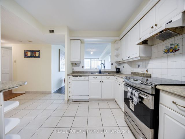 608 - 4727 Sheppard Ave E