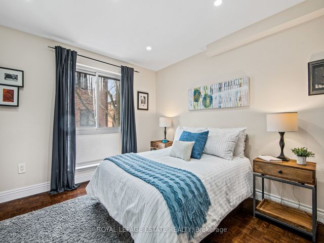 88 - 26 Livingston Rd