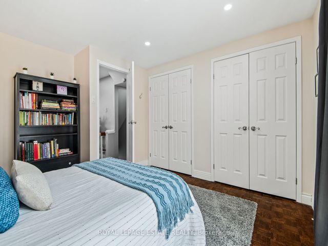 88 - 26 Livingston Rd