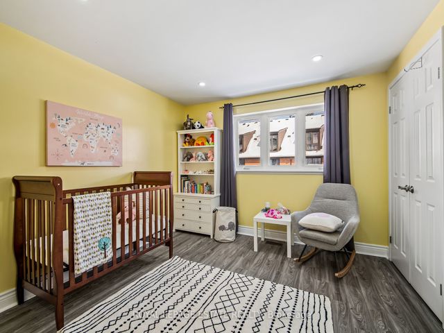 88 - 26 Livingston Rd