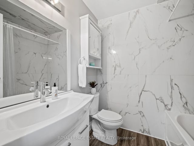 88 - 26 Livingston Rd