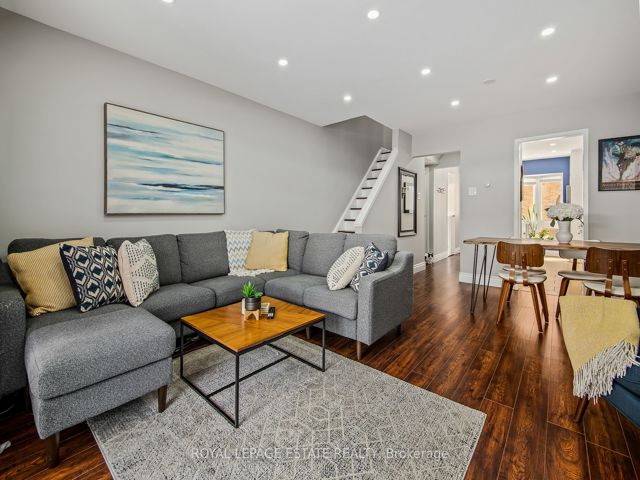 88 - 26 Livingston Rd