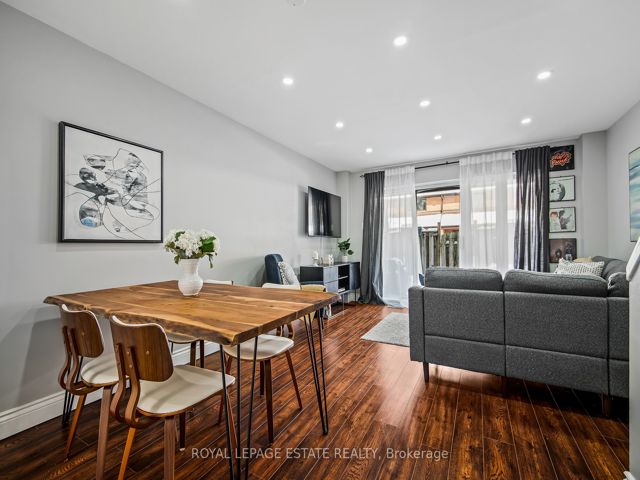 88 - 26 Livingston Rd