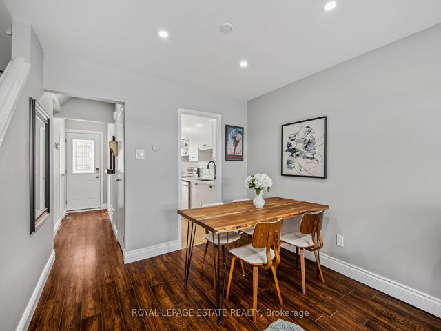 88 - 26 Livingston Rd