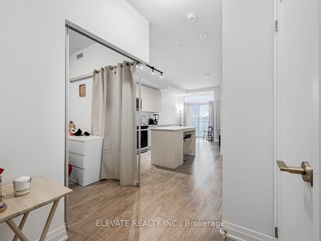 420 - 286 Main St