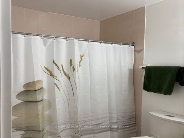 PH14 - 3050 Ellesmere Rd