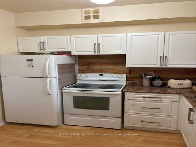 PH14 - 3050 Ellesmere Rd