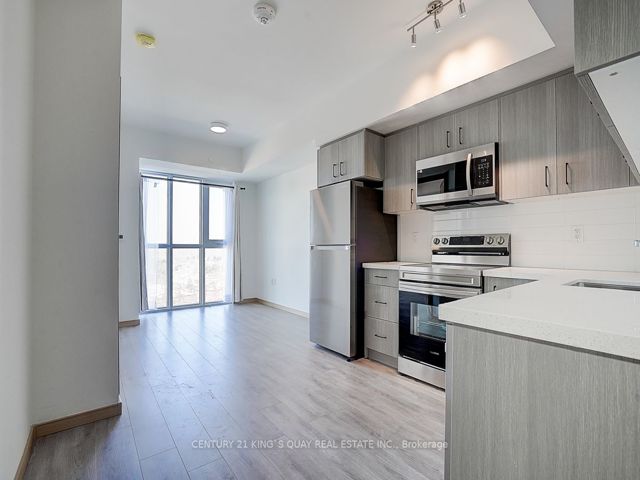 901 - 3421 Sheppard Ave E