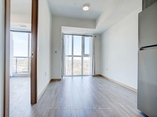 901 - 3421 Sheppard Ave E
