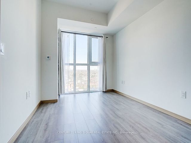 901 - 3421 Sheppard Ave E