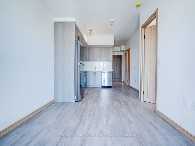 901 - 3421 Sheppard Ave E