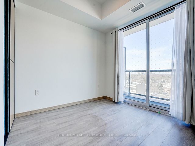 901 - 3421 Sheppard Ave E