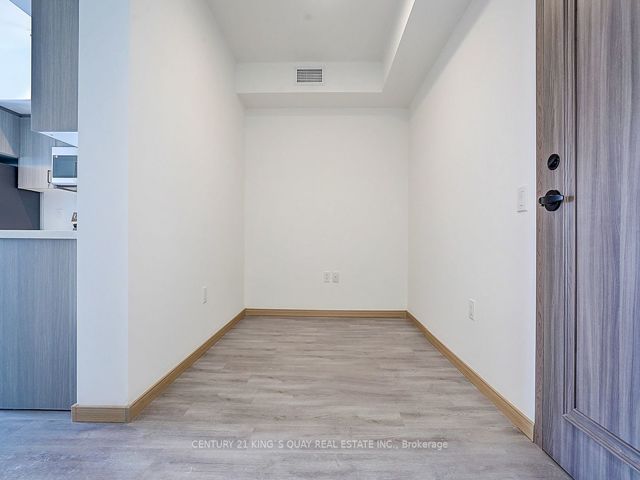901 - 3421 Sheppard Ave E