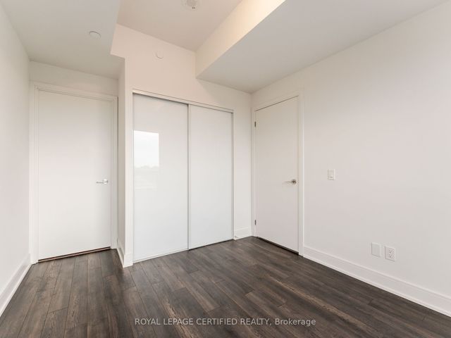 304 - 1350 Ellesmere Rd