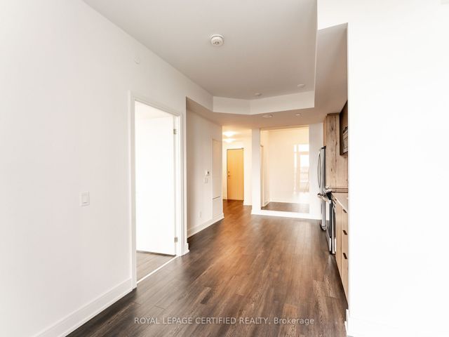 304 - 1350 Ellesmere Rd