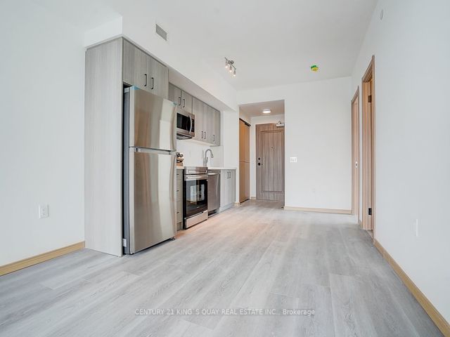 1015 - 3429 Sheppard Ave E