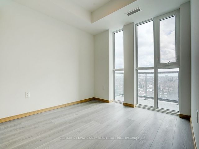 1015 - 3429 Sheppard Ave E