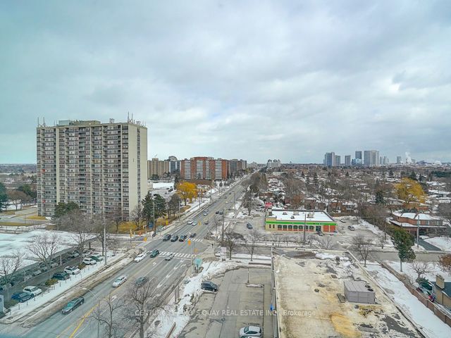 1015 - 3429 Sheppard Ave E