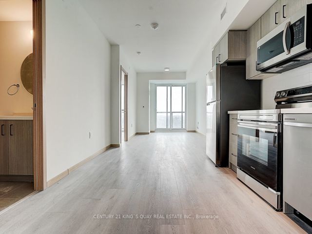 1015 - 3429 Sheppard Ave E