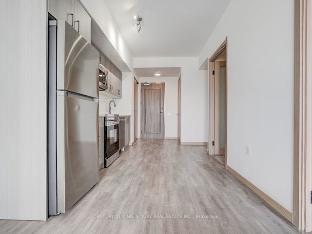 806 - 3429 Sheppard Ave E