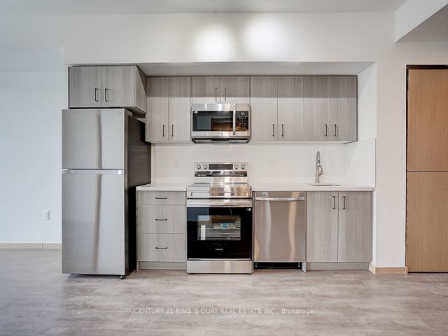 806 - 3429 Sheppard Ave E