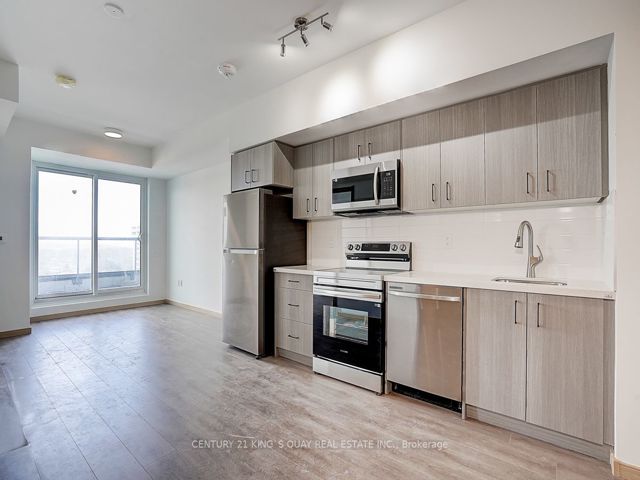 806 - 3429 Sheppard Ave E