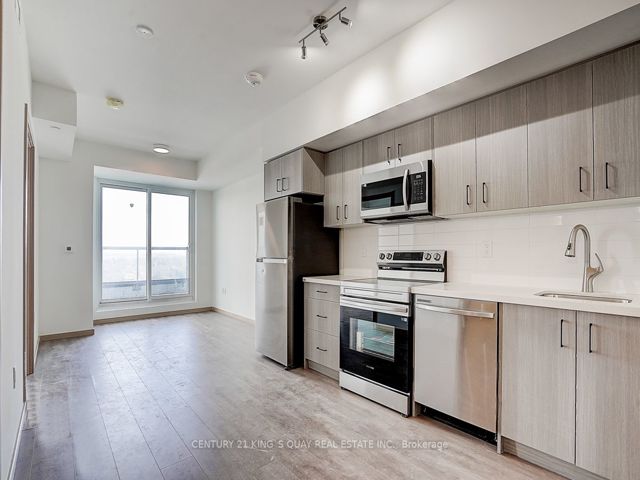 806 - 3429 Sheppard Ave E