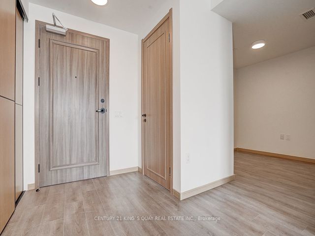 806 - 3429 Sheppard Ave E