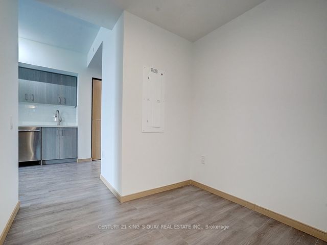 806 - 3429 Sheppard Ave E