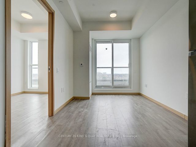 806 - 3429 Sheppard Ave E