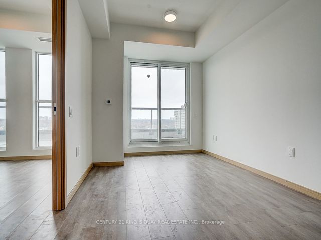 806 - 3429 Sheppard Ave E