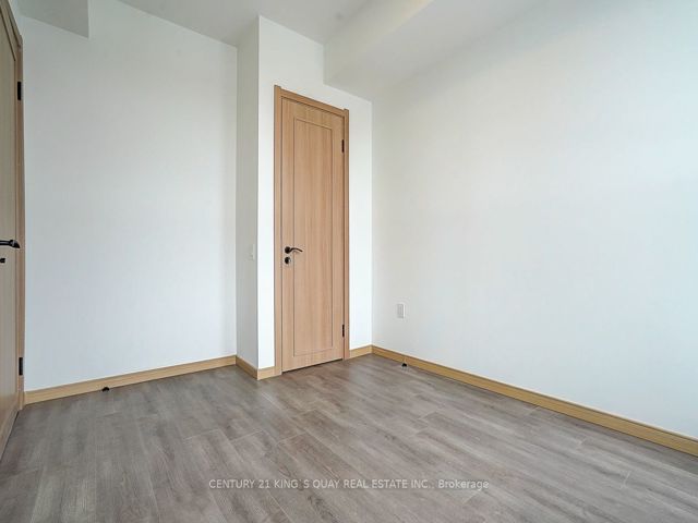806 - 3429 Sheppard Ave E