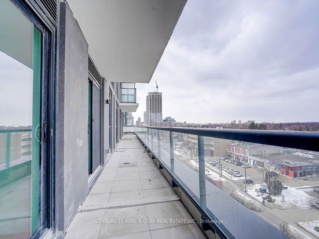 806 - 3429 Sheppard Ave E