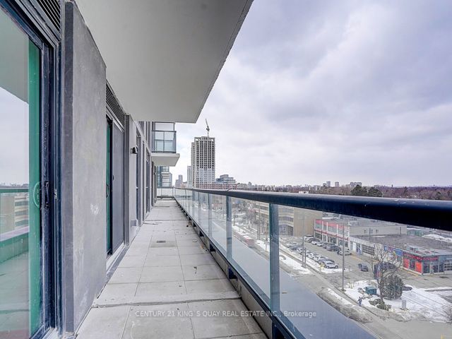 806 - 3429 Sheppard Ave E
