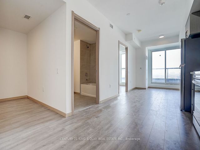 806 - 3429 Sheppard Ave E