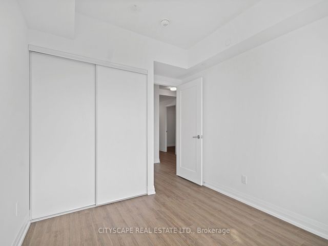 1611 - 286 Main St