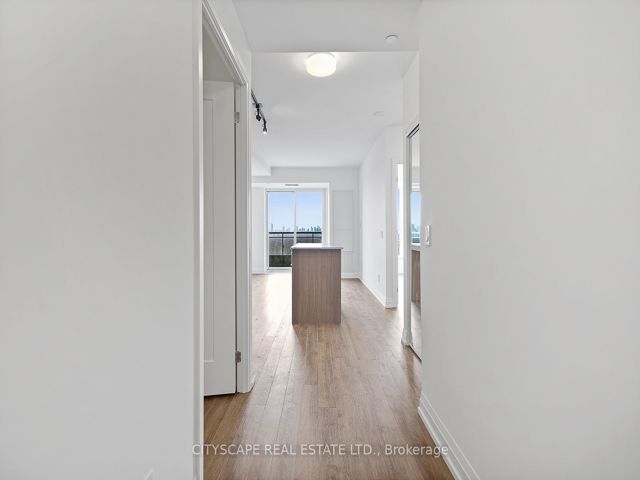 1611 - 286 Main St