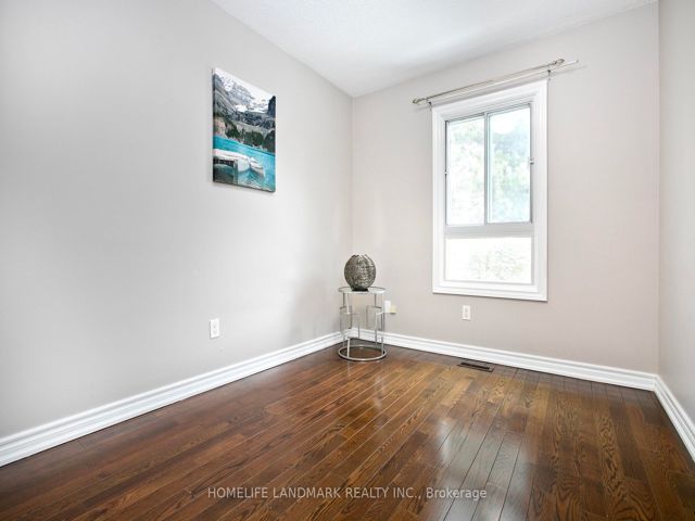 23 - 175 Alexmuir Blvd