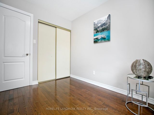 23 - 175 Alexmuir Blvd