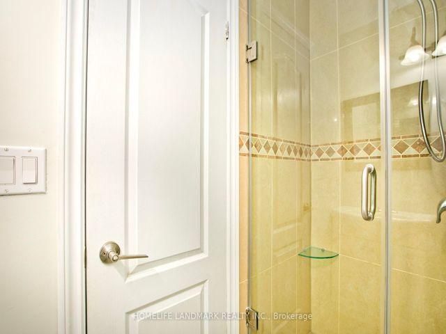 23 - 175 Alexmuir Blvd