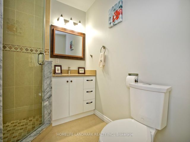 23 - 175 Alexmuir Blvd