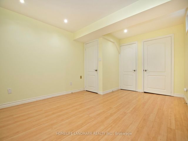 23 - 175 Alexmuir Blvd