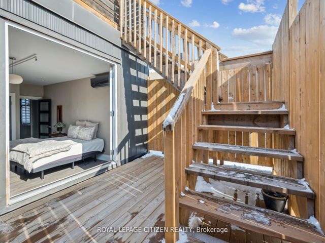 201 - 326 Carlaw Ave