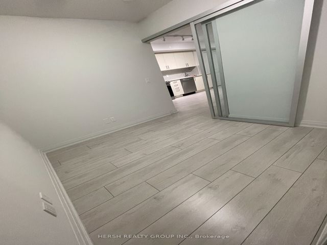 1710 - 20 Meadowglen Pl