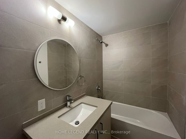 719 - 3429 Sheppard Ave E