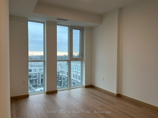 719 - 3429 Sheppard Ave E